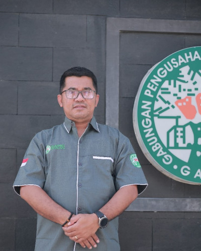 Bernhard R. Setyawan